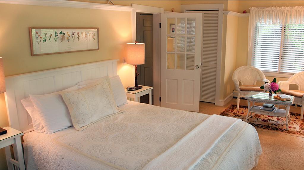 Morning Glory Inn York Harbor Room photo